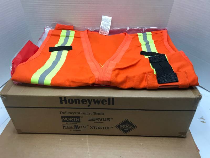 lot 3100 image: LOT OF HONEYWELL SECURITY VEST