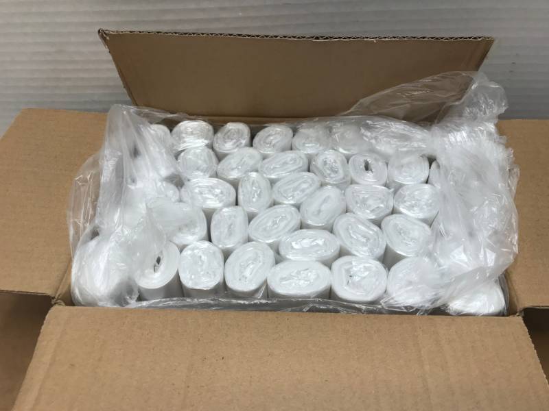 lot 3103 image: LOT OF 13X13 PLASTIC BAGS