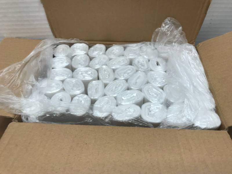 lot 3105 image: LOT OF 13X13 PLASTIC BAGS