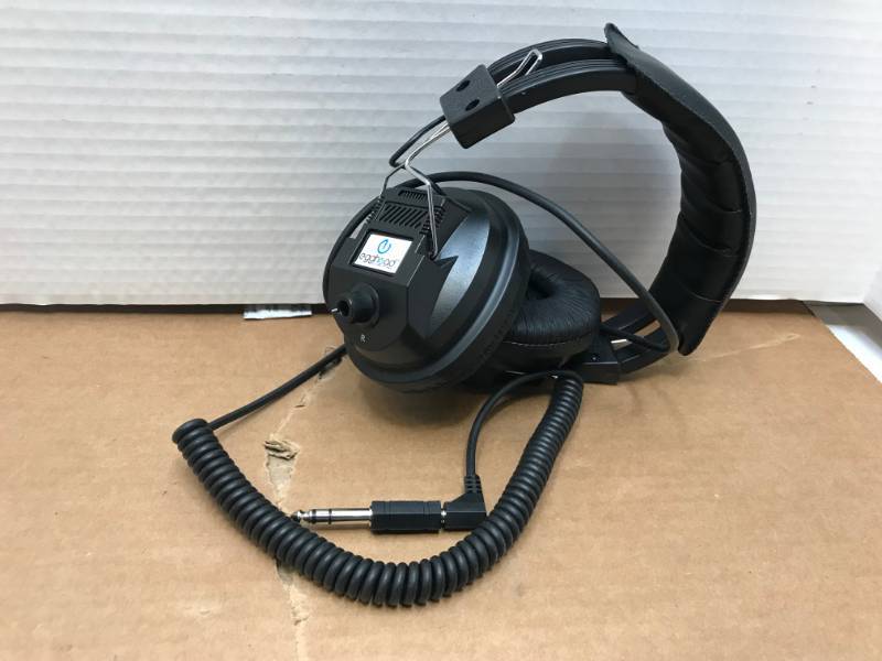 lot 3114 image: EGGHEAD DJ HEADPHONES