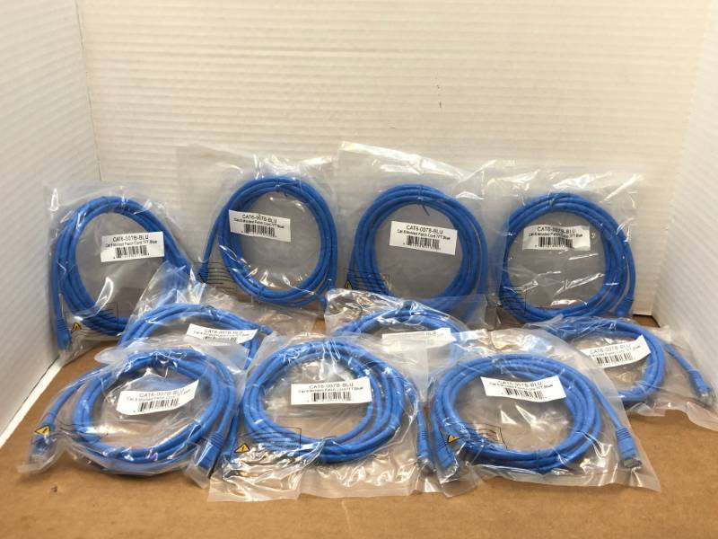 lot 3126 image: LOT OF 10 7FT BLUE CAT 6 NETWORK CABLES