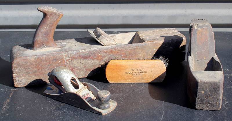lot 1172 image: 2 Antique Wood Planes 1 Vintage Wood Plane