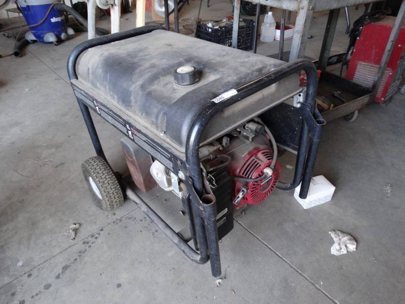 lot 5805 image: Blackmax 8125 generator- 6500 watt- Honda motor