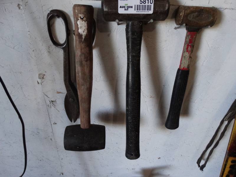 lot 5810 image: Hammers & big pair of cutters