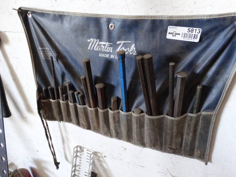 lot 5813 image: Assortment of punches in pouch