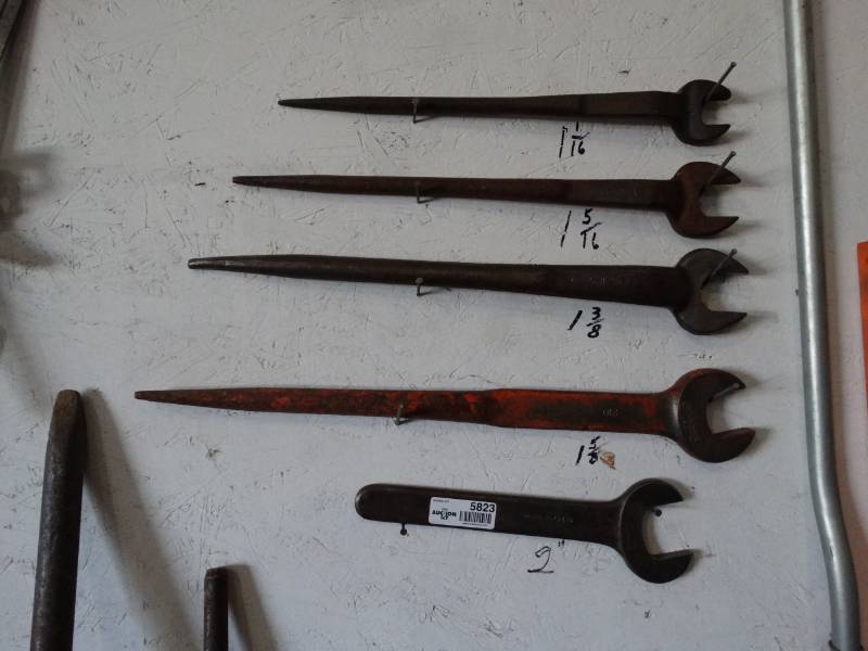 lot 5823 image: 5 big old wrenches