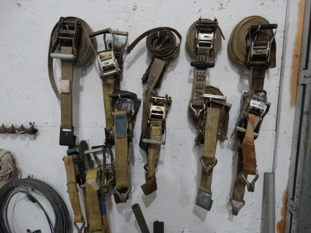 lot 2536 image: LARGE lot of HD ratchet straps