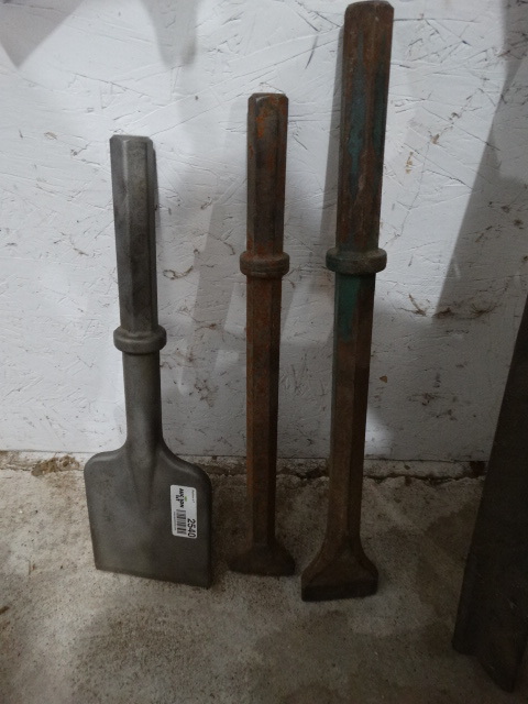 lot 2540 image: 3 large breaker bits chisel bits