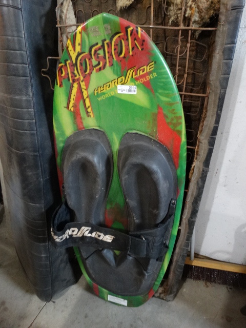 lot 2555 image: Explosion hydra slide knee board