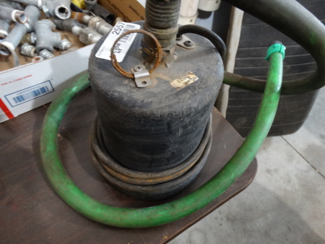 lot 2557 image: Sump pump water pump