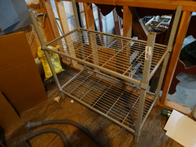 lot 2590 image: 2 shelf metro style rack