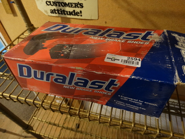 lot 2594 image: Duralast Break pads