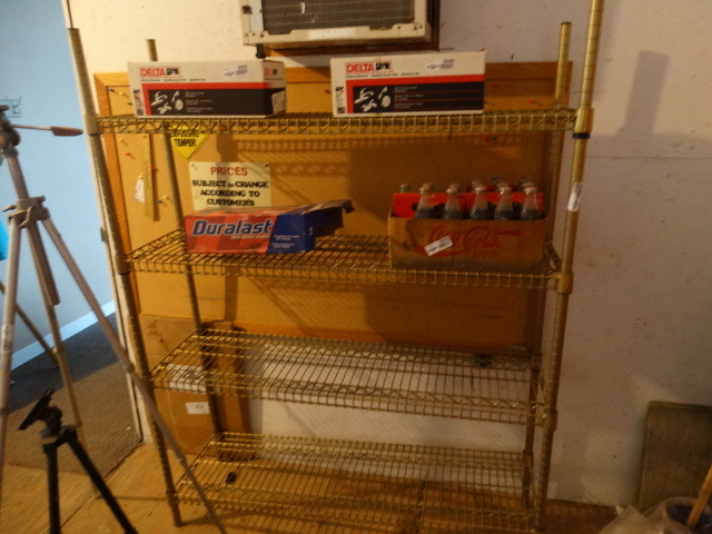 lot 2598 image: 4 shelf metro style rack