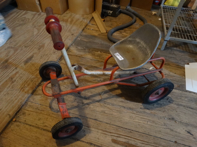 lot 2599 image: Vintage super cool childs 4 wheel scooter- From a school