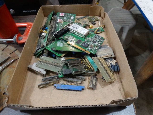 lot 2604 image: Lot of computer boards- Get that GOLD