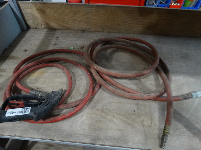 lot 2650 image: 2 hoses- 1 with spray gun