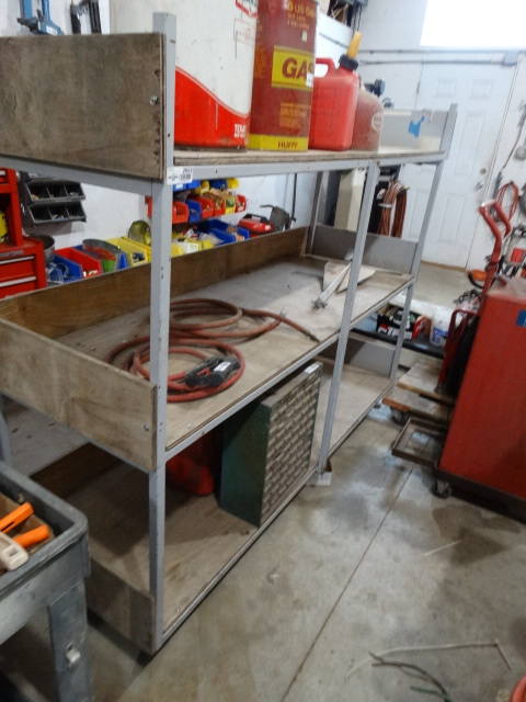 lot 2653 image: 3 shelf hd metal & wood rack on wheels