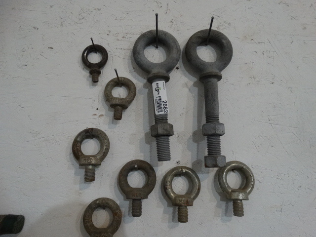 lot 2682 image: Lot of assorted size tie down rings
