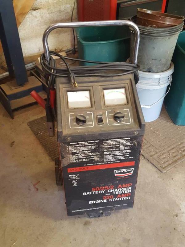 lot 3489 image: Battery Charger and Tester