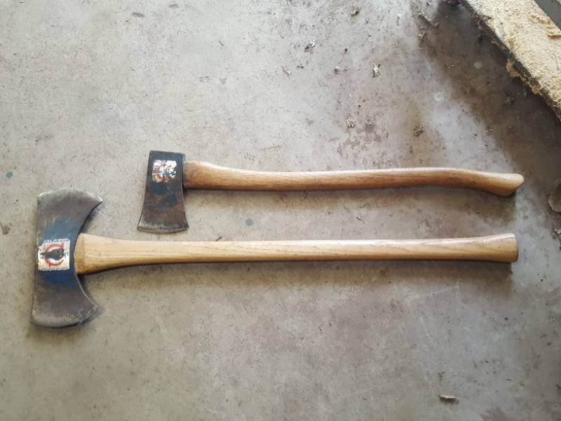 lot 3581 image: 2 Axes - Single and Double Bit