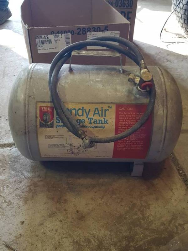 lot 3663 image: Air Tank