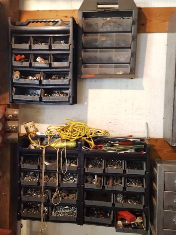 lot 3669 image: 5 Organizer Cabinets with Hardware