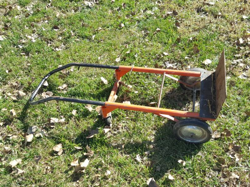 lot 3764 image: 2  4 Wheel Dolly