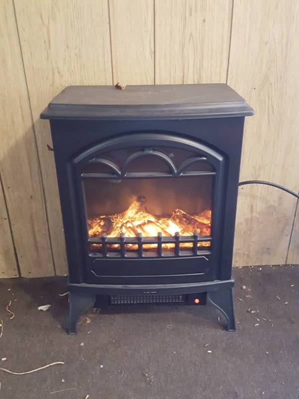 lot 3771 image: Electric Heater