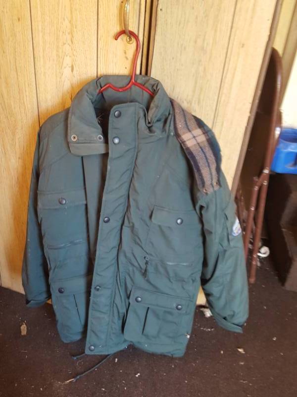 lot 3773 image: Moose Creek Coat - Size M