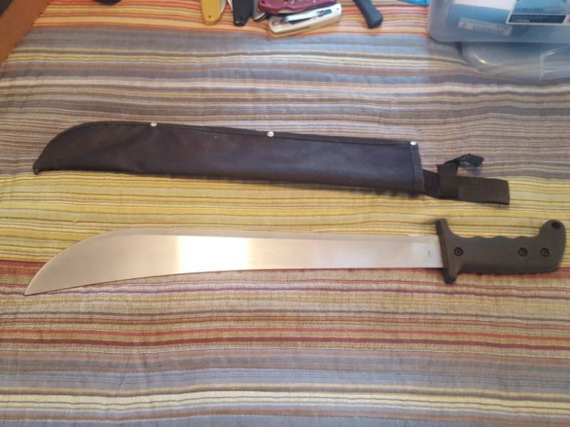 lot 3808 image: Machete with Sheath