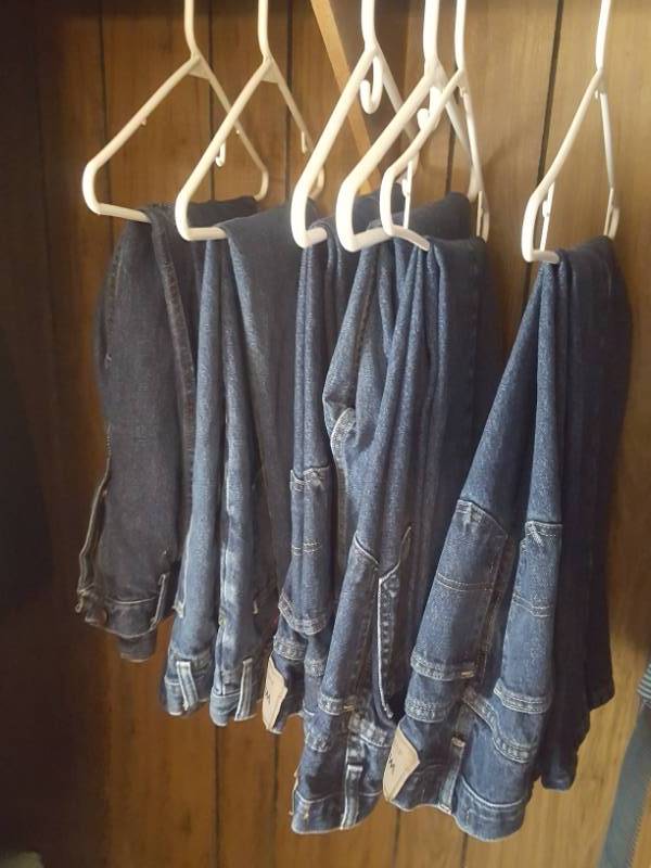 lot 3806 image: Wrangler Jeans - Size 32x30