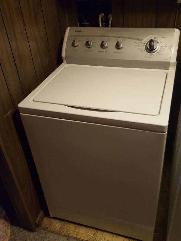 lot 3831 image: Kenmore Washer