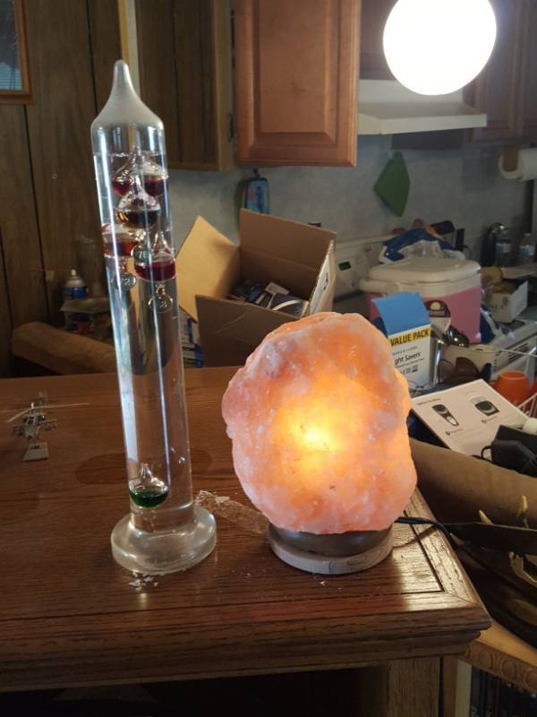 lot 3840 image: Salt Lamp and Galileo Thermometer