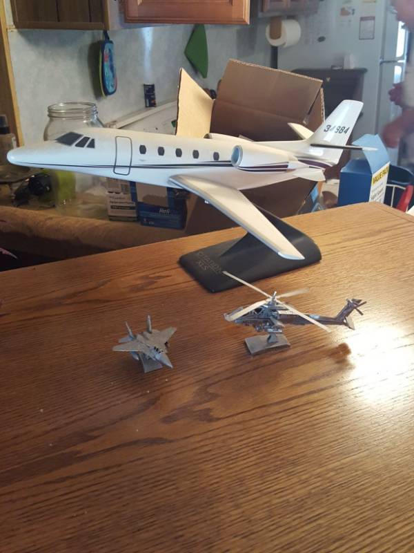 lot 3841 image: Citation XLS Model and 2 smaller models