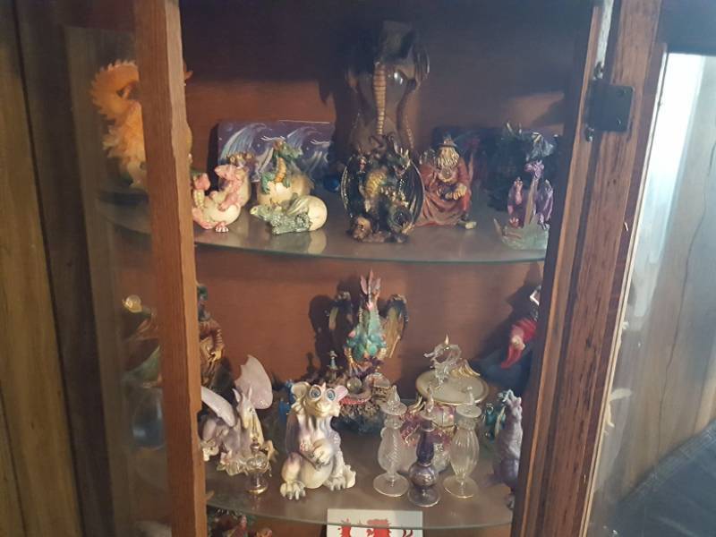 lot 3861 image: 2 Shelves of Dragons - bring boxes