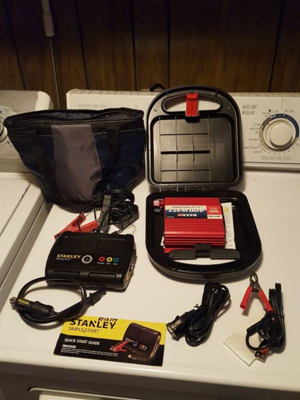 lot 3879 image: 400 watt Inverter and Stanley Simple Start
