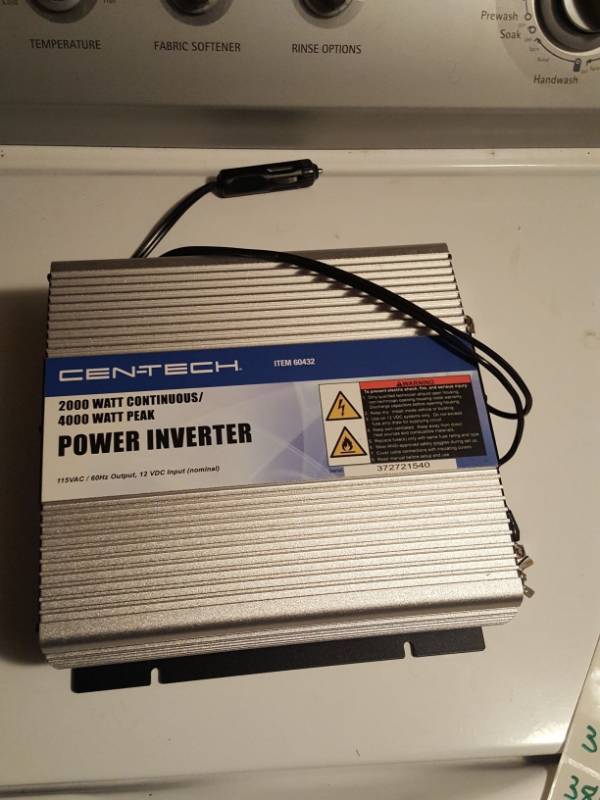 lot 3881 image: 2000 Watt Power Inverter