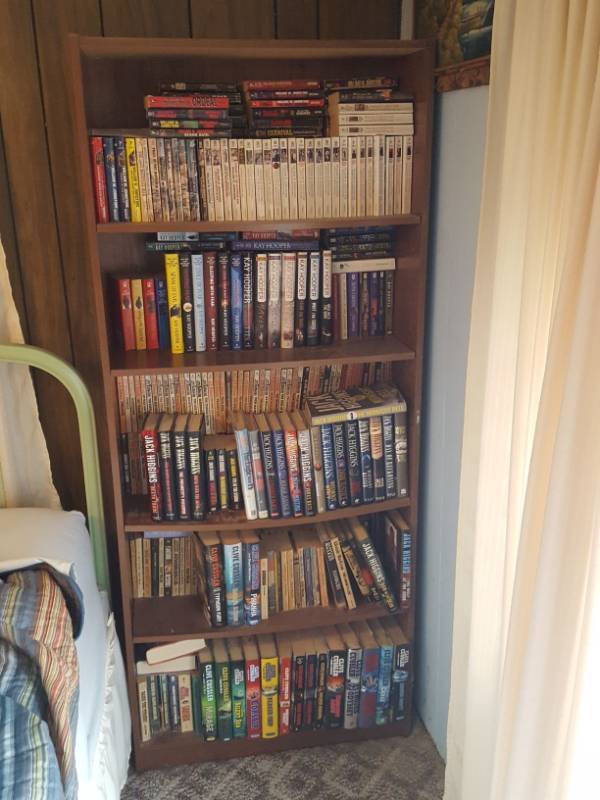 lot 3915 image: Bookshelf with Books