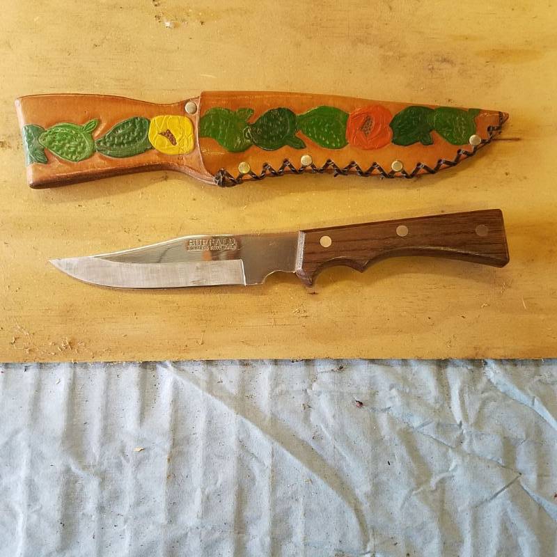 lot 3548 image: Buffalo knife with sheath