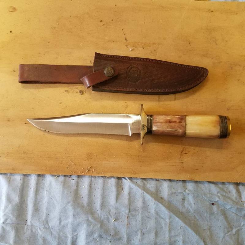 lot 3555 image: Chipaway Knife with Sheath