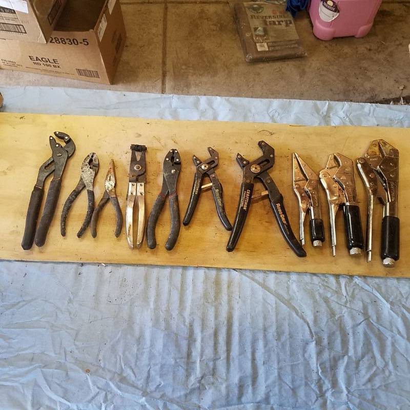 lot 3616 image: Assorted Craftsman Pliers