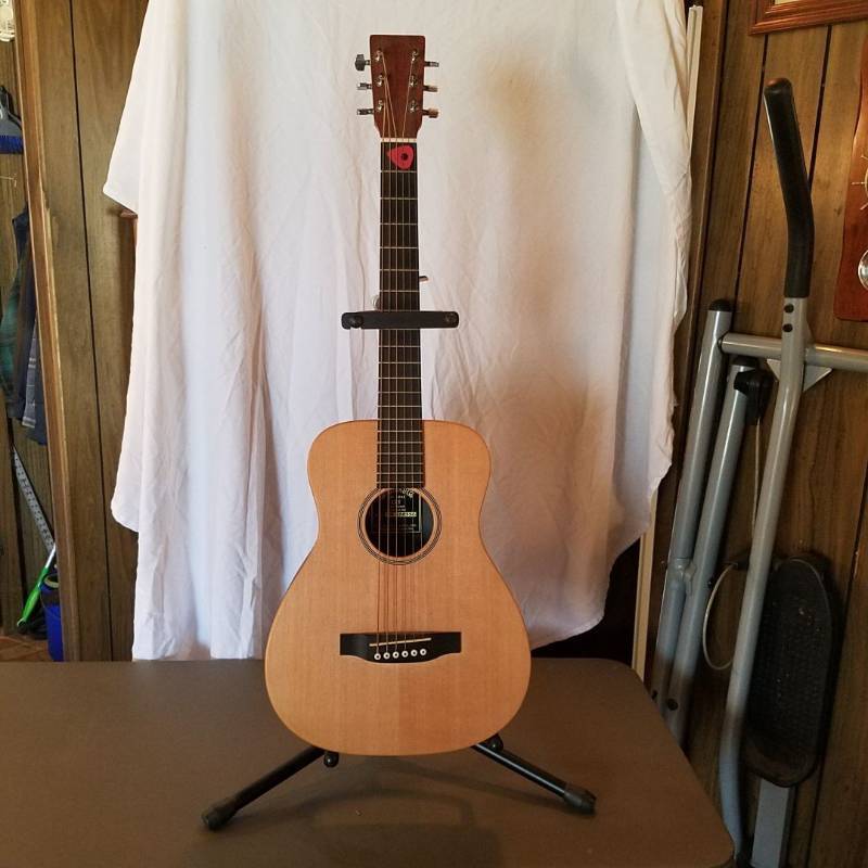 lot 3654 image: Guitar with stand - Martin & Co XL1 little Martin solid Spruce top - very nice conition