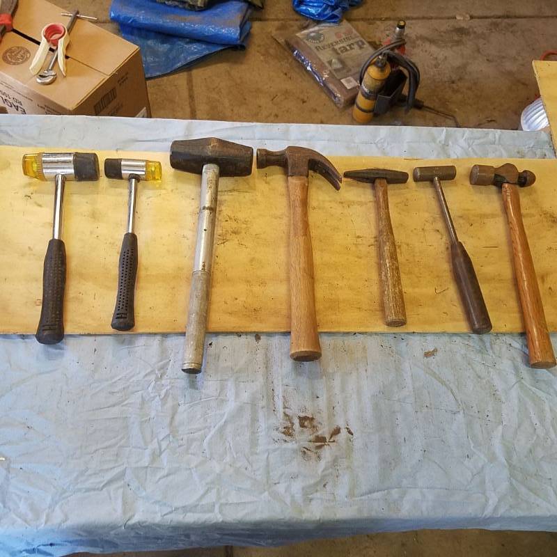 lot 3690 image: 7 Assorted Hammers