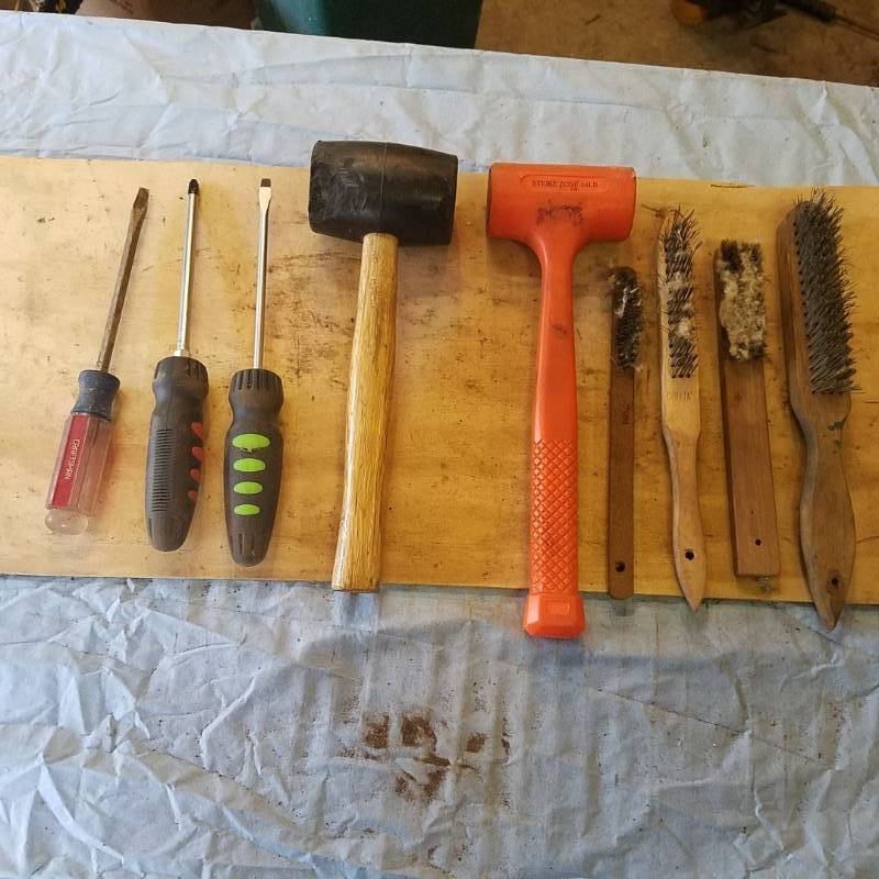 lot 3697 image: Assorted Hammers, Screwdrivers, Wire Brushes