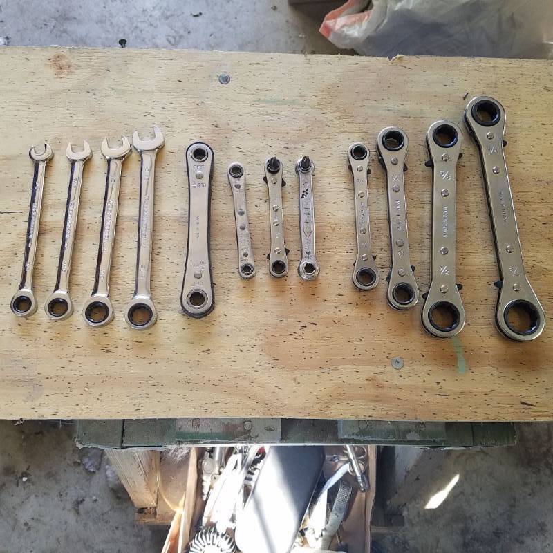 lot 3701 image: Ratcheting Wrenches