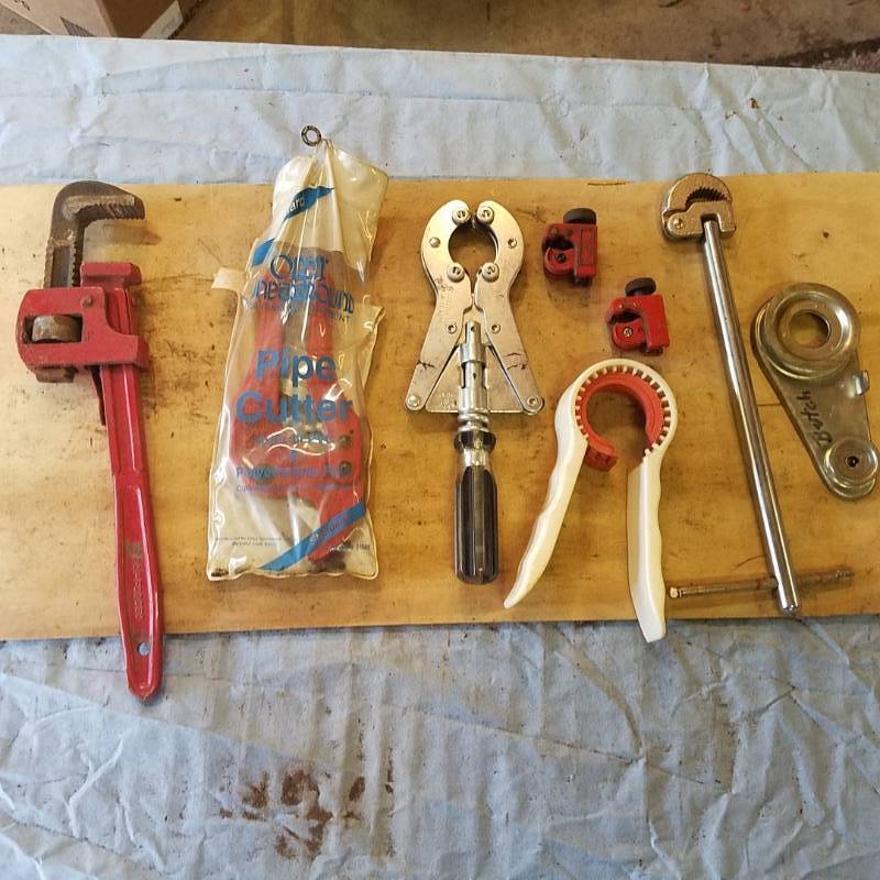 lot 3709 image: Assorted Plumbing Tools