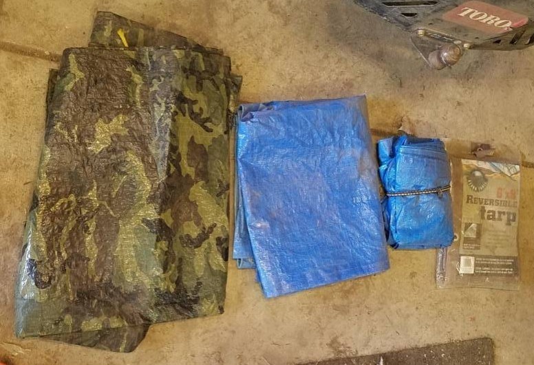 lot 3722 image: Assorted Tarps