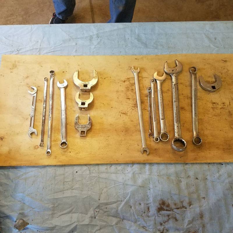 lot 3727 image: Assorted Tools - 7 pieces of Snap-on