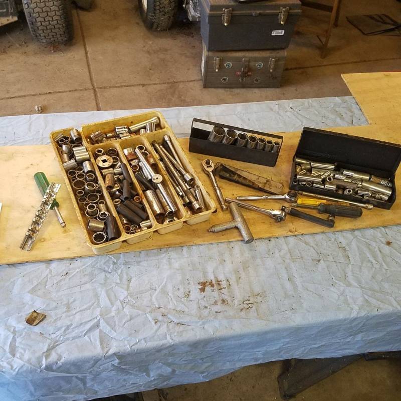 lot 3737 image: Assorted Sockets