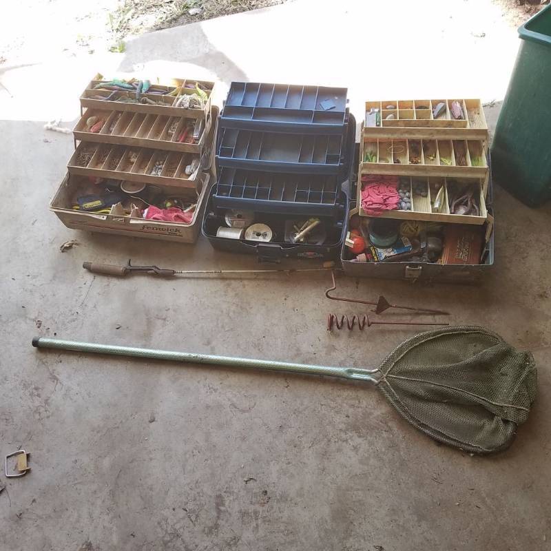 lot 3741 image: 3 Tackle Boxes with Contents and Fishnet